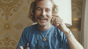 4 of the All-Time Best 1970s Songs To Pair With Your Favorite Cocktails