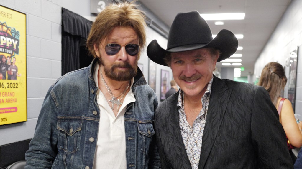 The Best-Selling Country Duo of All Time Confirms First Original New Music in Nearly 20 Years Is โReady and on the Wayโ