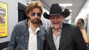 The Best-Selling Country Duo of All Time Confirms First Original New Music in Nearly 20 Years Is “Ready and on the Way”
