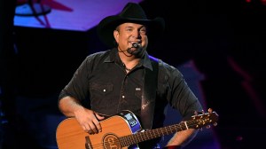 Garth Brooks Had a Plan for Thousands of Fans Who Couldn’t Get Into His Surprise Show, but Authorities Said No