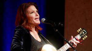 Rosanne Cash Postpones Shows Amid an “Unforeseen Medical Emergency”