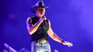 Concertgoer Complains After Tim McGraw Posts a Video She Took of His Onstage Tumble