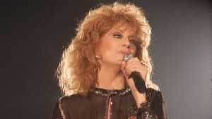 On This Day in 1973, Dottie West Released a Coca-Cola Jingle That Became One of Her Biggest Hits