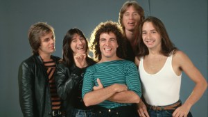 3 Rock Songs From 1981 You Heard While Shopping at the Mall With Your Friends