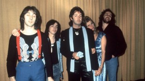 3 Classic Rock Songs From 1975 That Wouldn’t Have Hit No. 1 Without Baby Boomer Fans