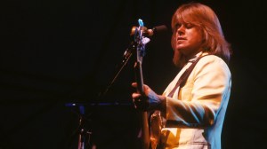 Chicago’s Peter Cetera Sang This Hit Single With His Jaw Wired Shut