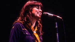 Remember When Linda Ronstadt Covered a Warren Zevon Song and Made It a Hit in 1977?