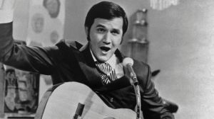 4 Years Ago Today, We Said Goodbye to the Prolific A-Team Guitarist Whose Work Graced Hits by Roger Miller, Loretta Lynn, and Patsy Cline