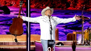 Alan Jackson’s Last Ride Is Coming to NBC With December Farewell Special