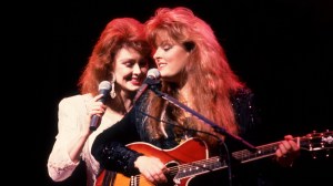 On This Day in 1990, One-Half of Country Music’s Favorite Mother-Daughter Duo Announced Her Retirement