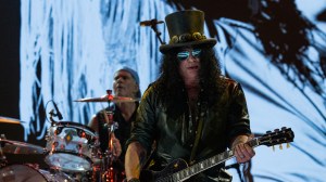 Slash Reveals Why Guns N’ Roses Won’t Tour in 2027