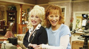 Reba McEntire Recalls the Day Dolly Parton Died and Her Response to Condolences: “Don’t Say You’re Sorry”