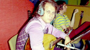 Born 90 Years Ago Today in California, the Wrecking Crew Guitarist Who Helped Shape Hits for Nancy Sinatra, the Beach Boys, and Glen Campbell
