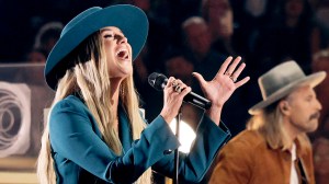Lainey Wilson and Brandon Lake Deliver a Powerful Performance of Their Award-Winning Gospel Duet at the Dove Awards