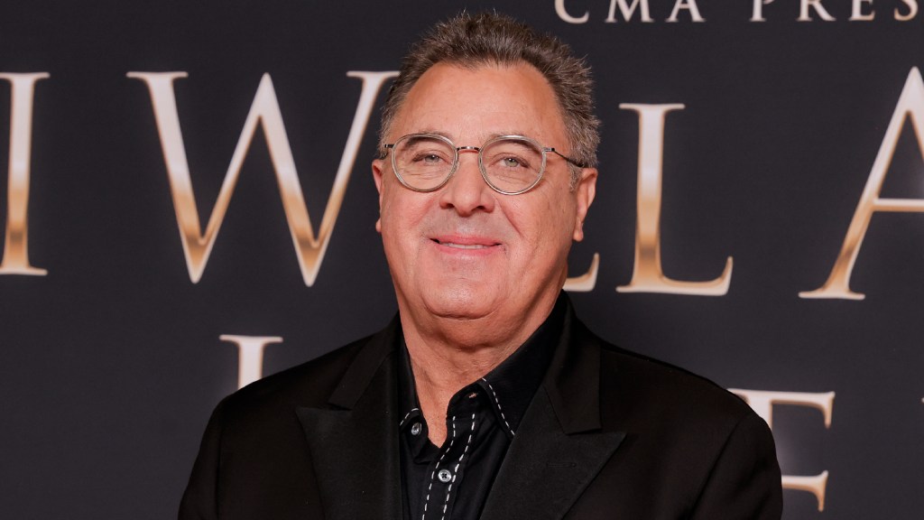 Vince Gill Celebrated Alongside Charlie Handsome at 2026 NMPA Gold & Platinum Gala