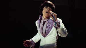 3 Top 40 Hits From 1972 That Every 70s Kid Still Knows by Heart Today