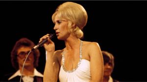 50 Years Ago Today, Tammy Wynette Scored Her Final No. 1 Hit With a Song Written by Her Secret Admirer (Whom She Later Married)
